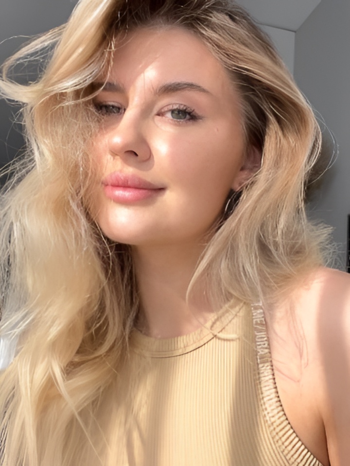 Эсмеральда привлекальеная девушка из Ватутинок цена от 2500 руб