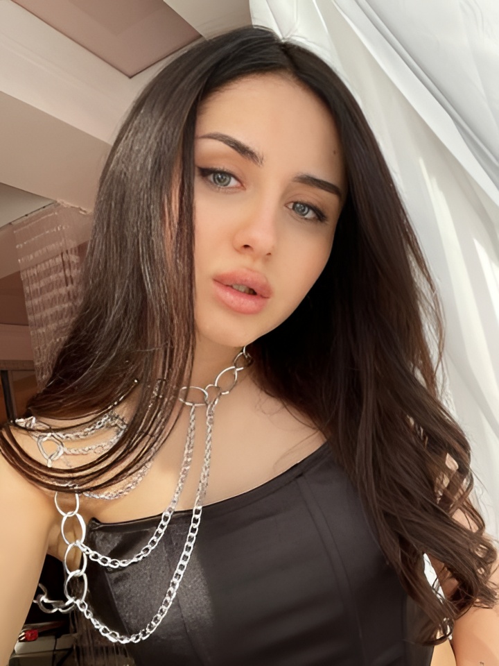 Ксения привлекальеная девушка из Ватутинок цена от 5000 руб