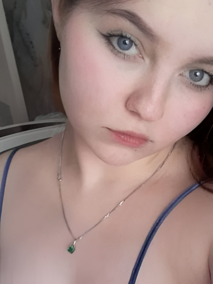 Роксана привлекальеная девушка из Ватутинок цена от 2500 руб