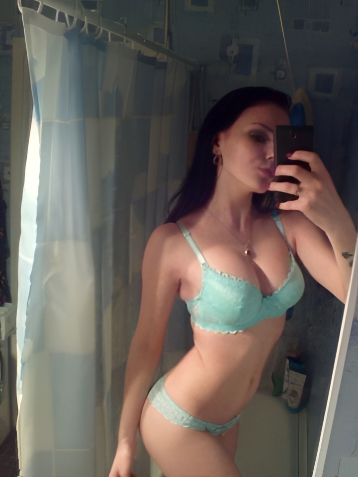 Виргиния привлекальеная девушка из Ватутинок цена от 3000 руб