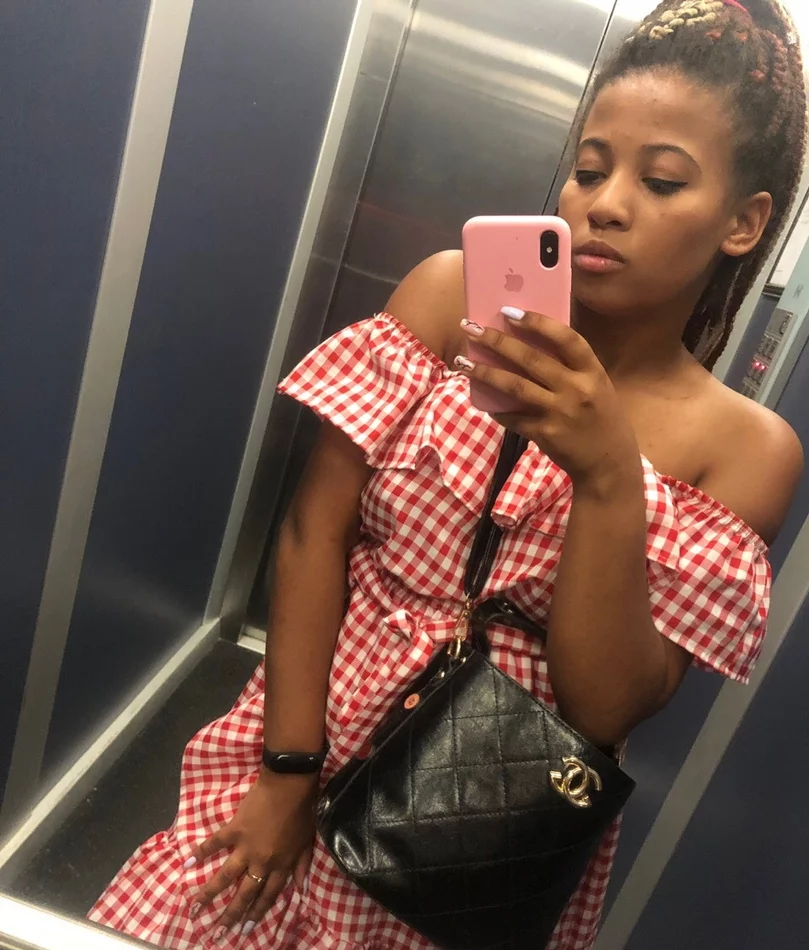 Юнона привлекальеная девушка из Ватутинок цена от 3500 руб