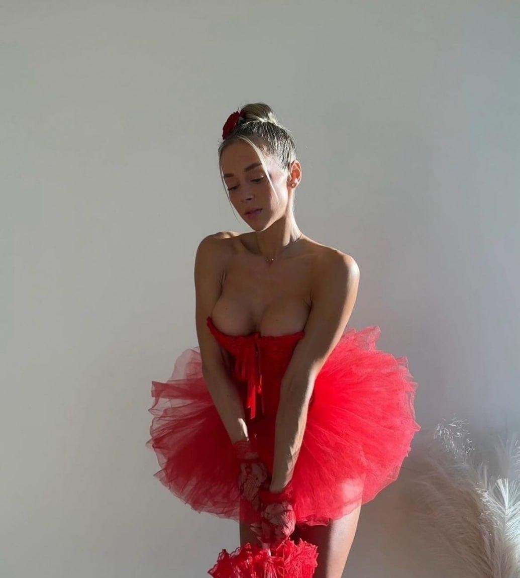 Настя привлекальеная девушка из Ватутинок цена от 5000 руб