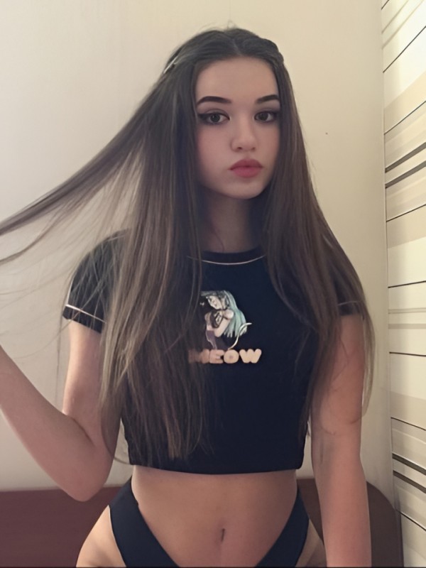 Марина привлекательная девушка из Ватутинок цена от 10000 руб