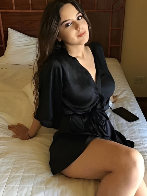 Полина привлекательная девушка из Ватутинок цена от 3000 руб