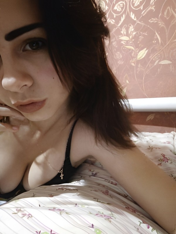 Юлия привлекательная девушка из Ватутинок цена от 4000 руб