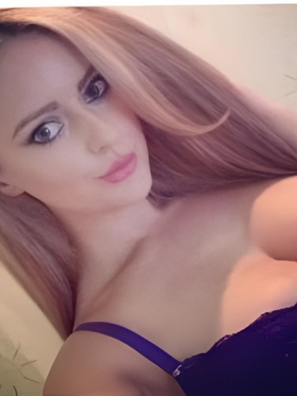 Юля привлекательная девушка из Ватутинок цена от 4000 руб