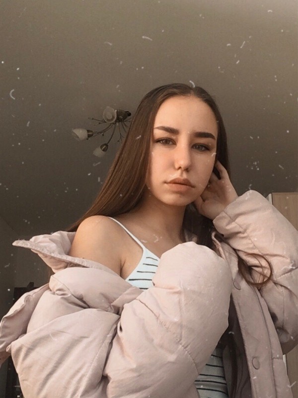 Светлана привлекательная девушка из Ватутинок цена от 3500 руб