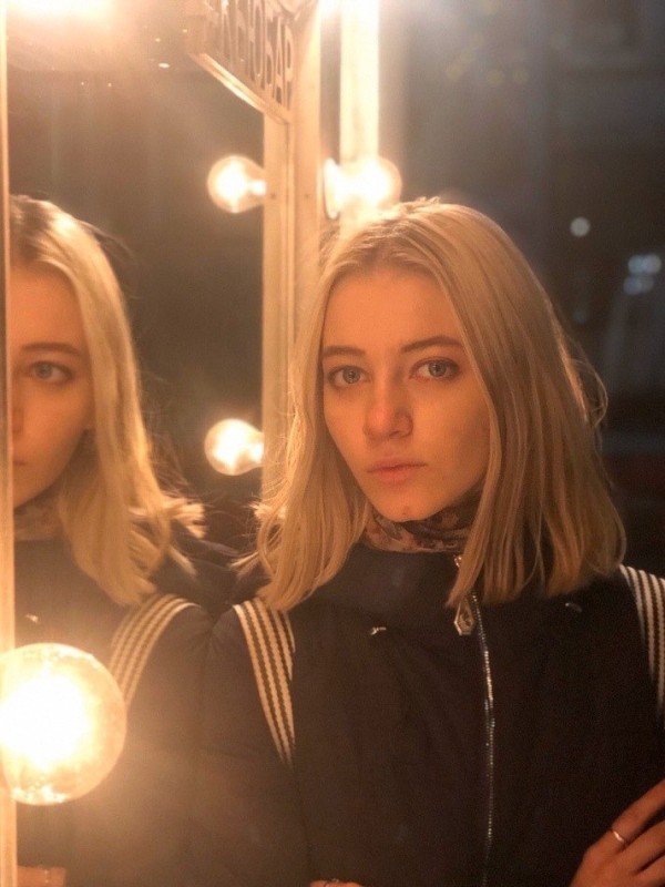 Оксана привлекательная девушка из Ватутинок цена от 3000 руб