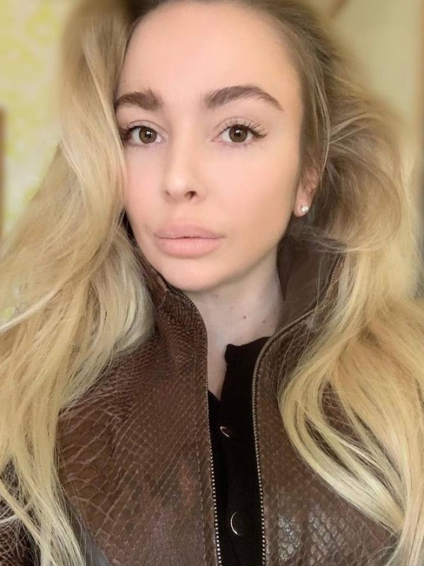 Наталия привлекательная девушка из Ватутинок цена от 3000 руб